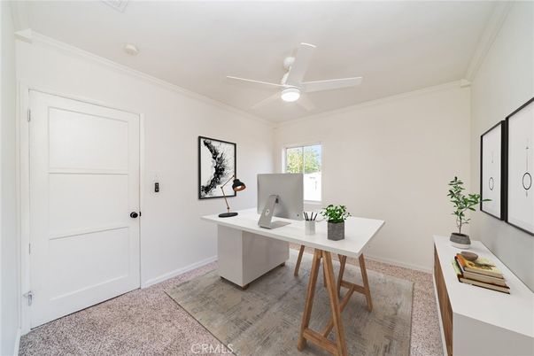 Home Office, Interior