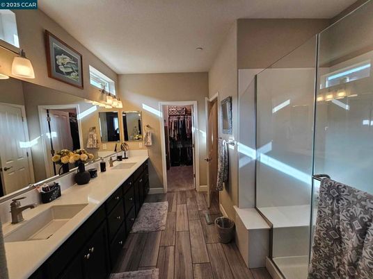 Bathroom, Dual Sink Vanities, Interior, Wood Texture Flooring