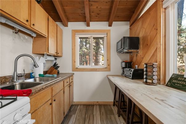 Interior, Kitchen, Wooden Beams, Wooden Ceilings, Wood Texture Flooring