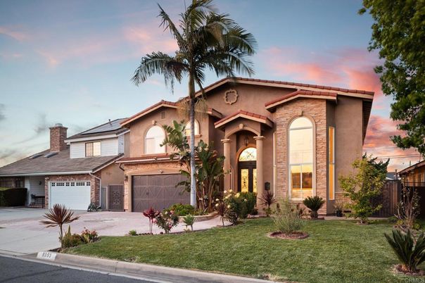 Attached, Exterior, Facade, Solar Panels, Mediterranean