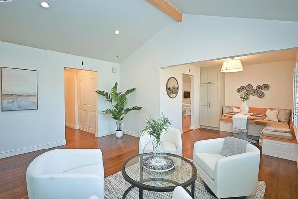 Interior, Living room, Recessed Lighting, Wooden Beams, Wood Texture Flooring