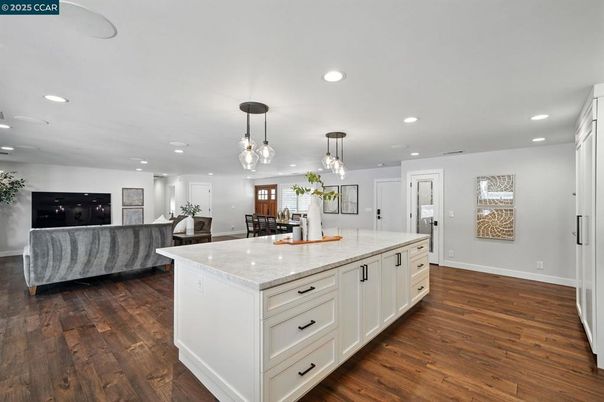 Dining room, Interior, Kitchen, Living room, Pendant Lights, Recessed Lighting, Wood Texture Flooring