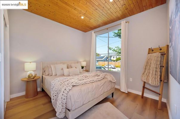 Bedroom, Interior, Recessed Lighting, Wooden Ceilings, Wood Texture Flooring