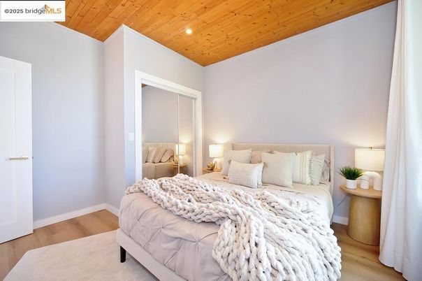 Bedroom, Interior, Recessed Lighting, Wooden Ceilings, Wood Texture Flooring