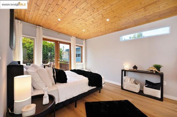 Bedroom, Interior, Recessed Lighting, Wooden Ceilings, Wood Texture Flooring
