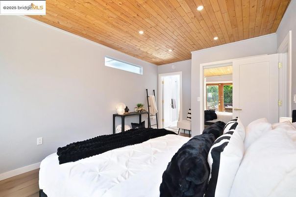 Bedroom, Interior, Recessed Lighting, Wooden Ceilings, Wood Texture Flooring