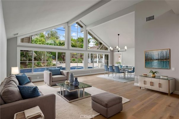 Chandelier, Dining room, Interior, Living room, Wood Texture Flooring