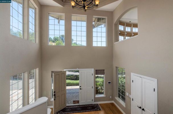 Chandelier, Interior, Wood Texture Flooring