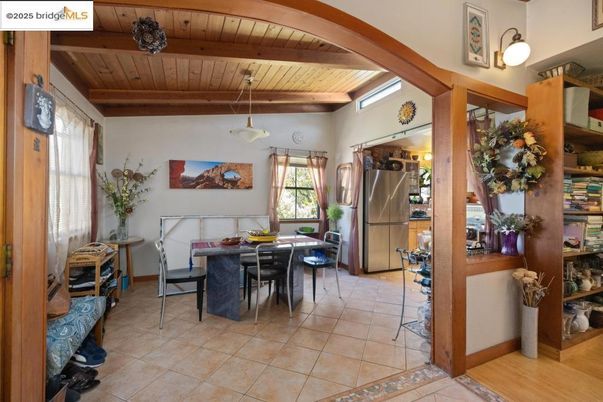 Dining room, Interior, Pendant Lights, Wooden Beams, Wooden Ceilings