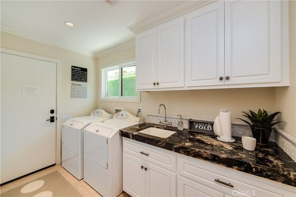 Interior, Recessed Lighting, Washer