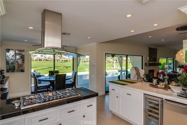 Dining room, Interior, Kitchen, Recessed Lighting, Stainless Steel Appliances