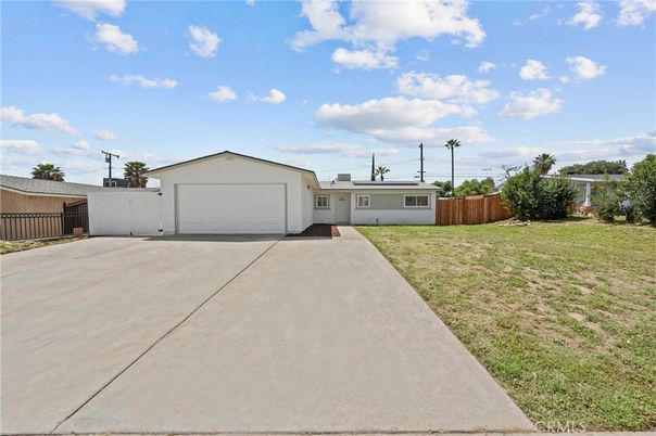 Backyard, Detached Garage, Exterior
