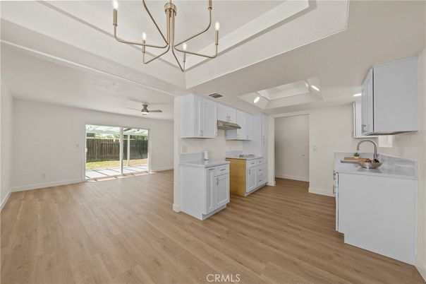 Chandelier, Interior, Kitchen, Wood Texture Flooring