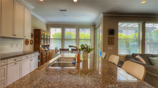 Dining room, Interior, Kitchen, Recessed Lighting