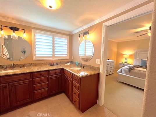 Bathroom, Bedroom, Dual Sink Vanities, Interior