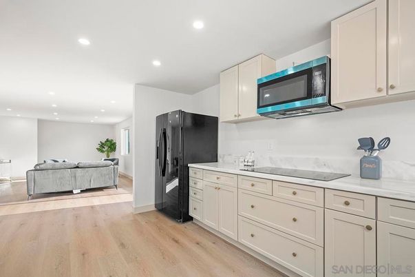 Interior, Kitchen, Living room, Recessed Lighting, Wood Texture Flooring