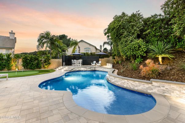 Exterior, Pool