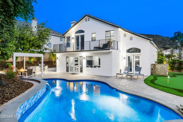 Exterior, Pool