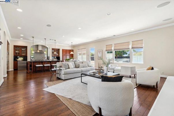 Interior, Kitchen, Living room, Pendant Lights, Recessed Lighting, Wood Texture Flooring