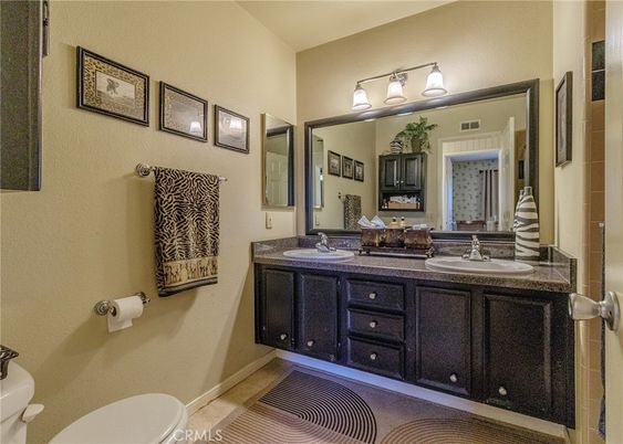 Bathroom, Dual Sink Vanities, Interior