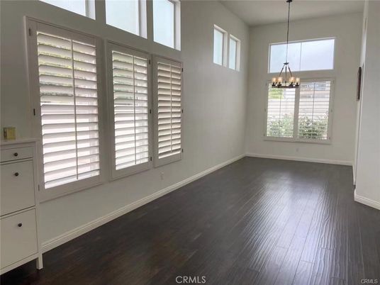 Chandelier, Empty room, Interior, Pendant Lights, Wood Texture Flooring