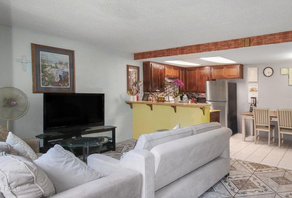 Interior, Kitchen, Living room, Stainless Steel Appliances