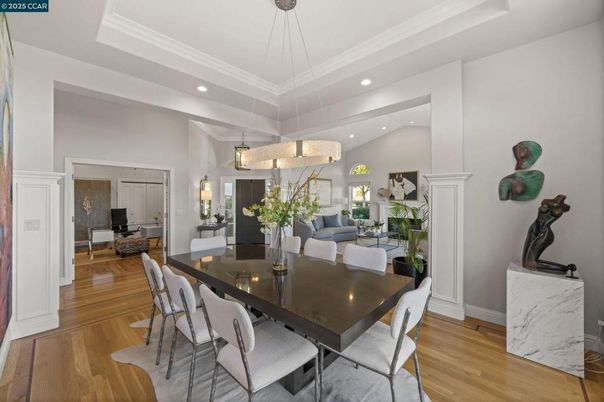Dining room, Interior, Living room, Pendant Lights, Recessed Lighting, Wood Texture Flooring