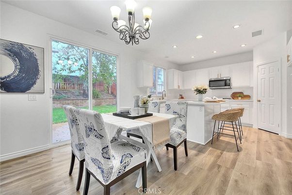 Chandelier, Dining room, Interior, Kitchen, Recessed Lighting, Wood Texture Flooring