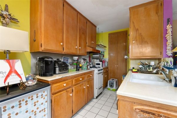 Interior, Kitchen, Tile Countertops