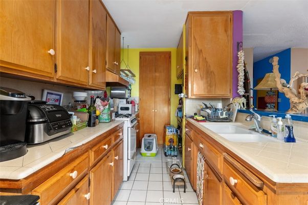 Interior, Kitchen, Tile Countertops