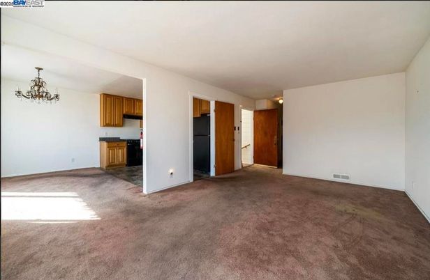 Chandelier, Empty room, Interior
