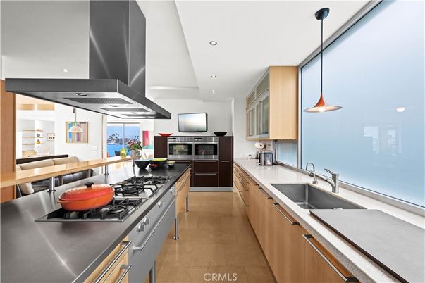Interior, Kitchen, Pendant Lights, Recessed Lighting, Stainless Steel Appliances