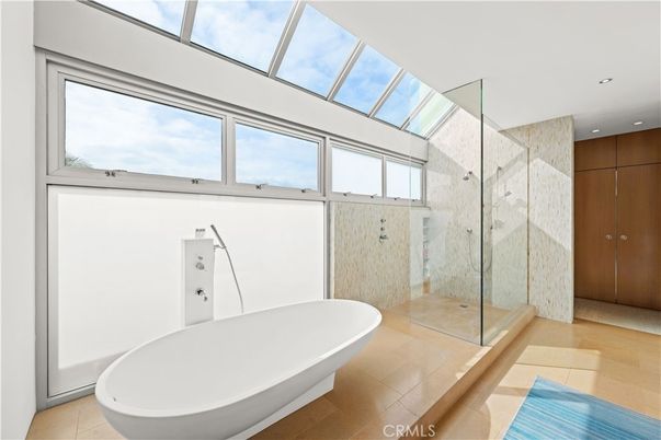 Bathroom, Free Standing Baths, Glass Shower, Interior, Recessed Lighting