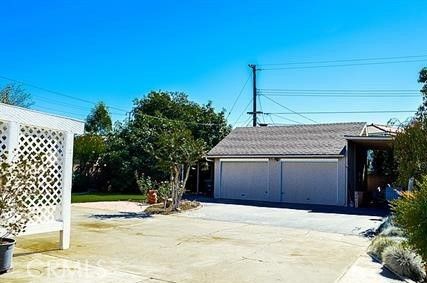 Detached Garage, Exterior