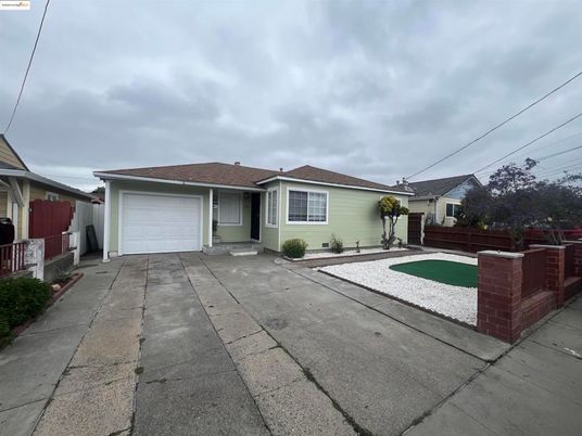 Attached, Backyard, Exterior, Facade, Ranch