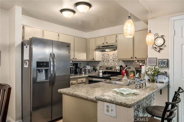 Interior, Kitchen, Pendant Lights, Stainless Steel Appliances