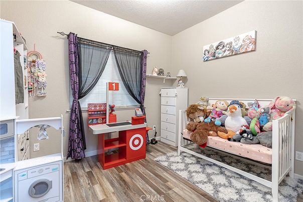 Interior, Washer, Wood Texture Flooring