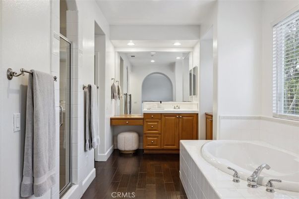 Bathroom, Interior, Recessed Lighting, Wood Texture Flooring