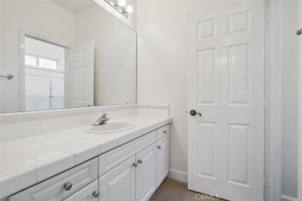 Bathroom, Interior, Tile Countertops