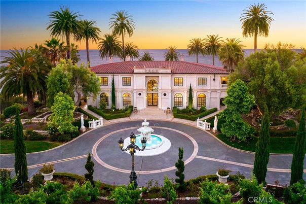 Backyard, Exterior, Facade, Water, French Provincial