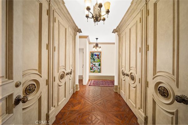 Chandelier, Interior, Wood Texture Flooring