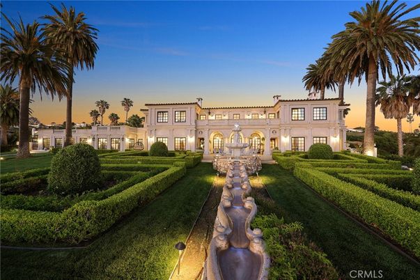 Backyard, Exterior, Facade, Mediterranean