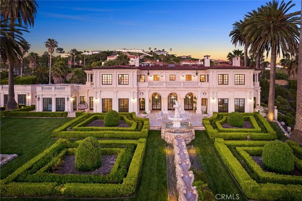 Backyard, Exterior, Facade, French Provincial