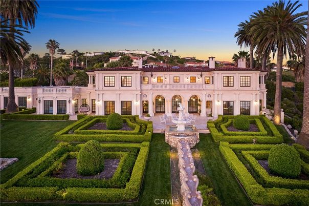 Backyard, Exterior, Facade, French Provincial
