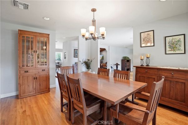 Chandelier, Dining room, Interior, Recessed Lighting, Wood Texture Flooring