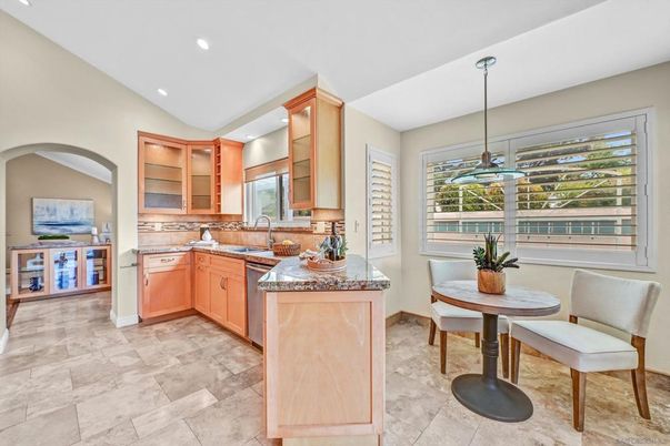 Interior, Kitchen, Pendant Lights, Recessed Lighting