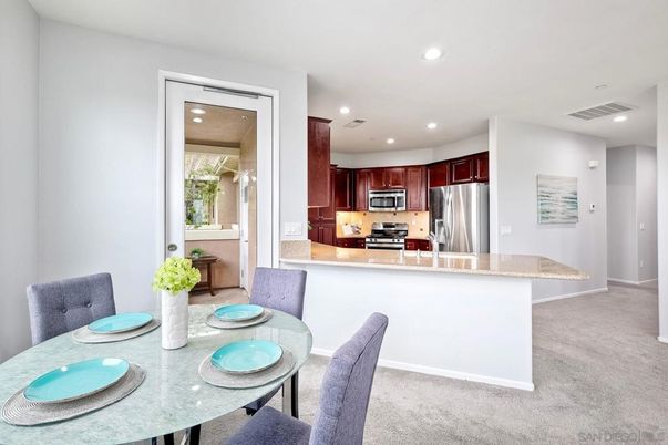 Dining room, Interior, Kitchen, Recessed Lighting, Stainless Steel Appliances