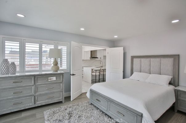 Bedroom, Interior, Kitchen, Recessed Lighting, Wood Texture Flooring