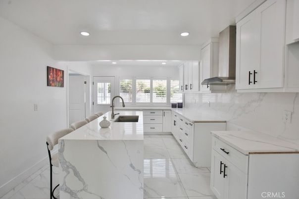 Interior, Kitchen, Marble, Recessed Lighting