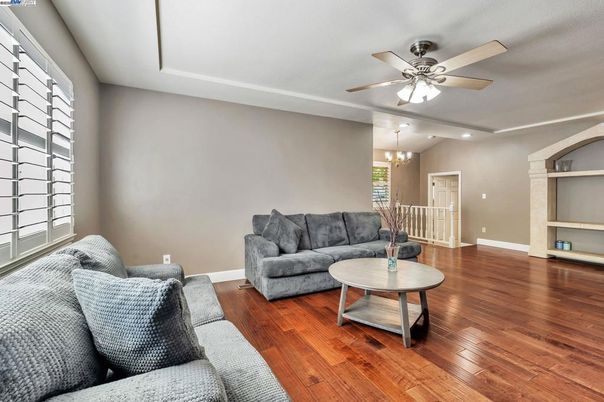 Chandelier, Interior, Living room, Recessed Lighting, Wood Texture Flooring